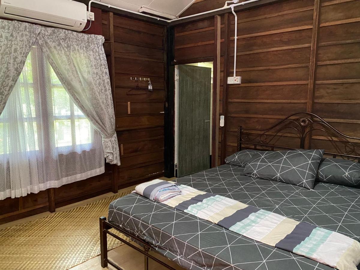 Rustic Chalet - Dahlia N Mawar At Sedim Vista Kulim Exterior foto